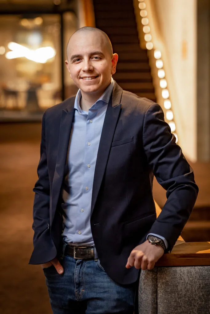 Jeffrey Poncin, Business Consultant
